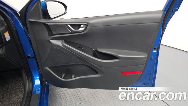 Hyundai Ioniq Hybrid N 2018 — фото 24