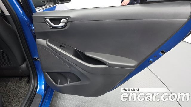 Hyundai Ioniq Hybrid N 2018 — фото 25