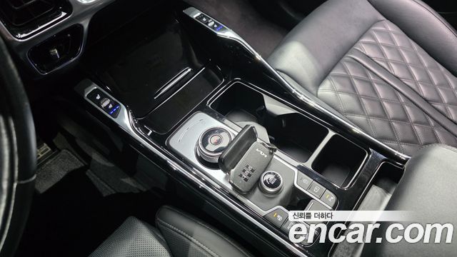 Kia Sorento (IV) Gasoline 2.5T 2WD Signature 2023 — фото 9