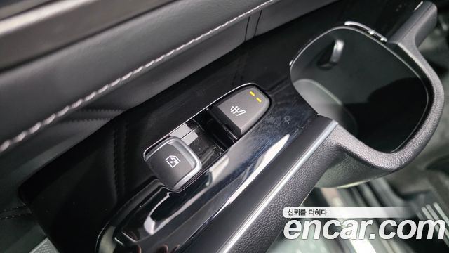 Kia Sorento (IV) Gasoline 2.5T 2WD Signature 2023 — фото 33
