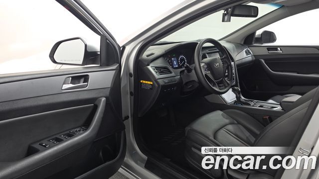 Hyundai Sonata (LF) 2.0 Style Special 2016 — фото 10