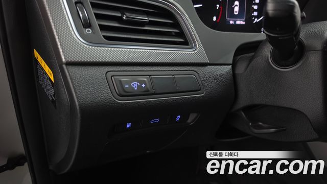 Hyundai Sonata (LF) 2.0 Style Special 2016 — фото 20