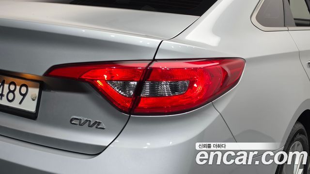 Hyundai Sonata (LF) 2.0 Style Special 2016 — фото 23