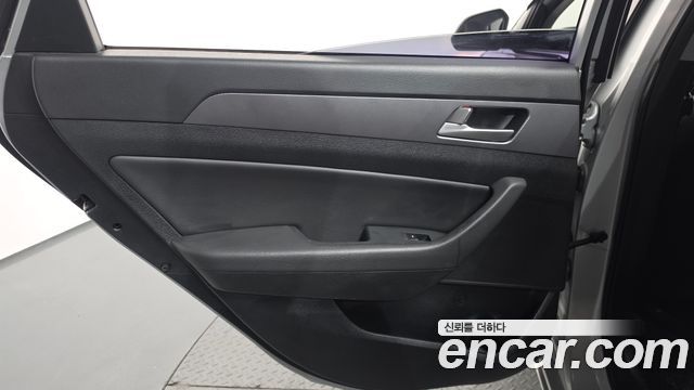 Hyundai Sonata (LF) 2.0 Style Special 2016 — фото 25