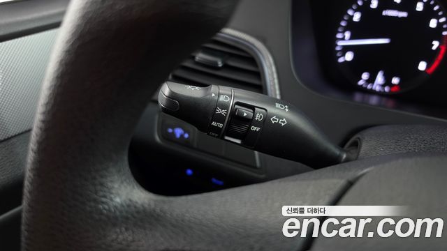 Hyundai Sonata (LF) 2.0 Style Special 2016 — фото 29