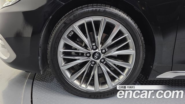 Hyundai Grandeur (IG) 3.0 Exclusive Special 2017 — фото 5