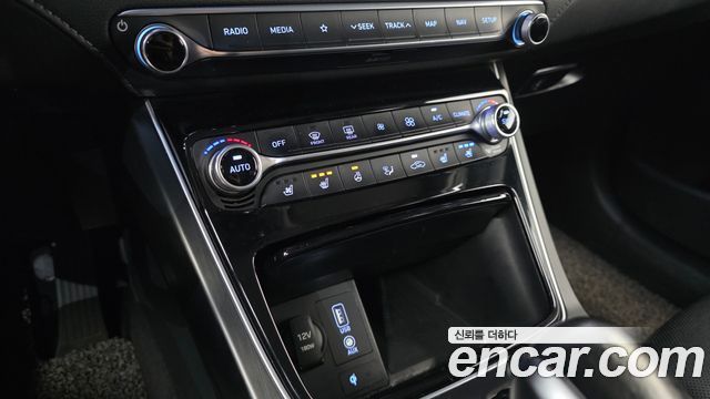 Hyundai Grandeur (IG) 3.0 Exclusive Special 2017 — фото 11