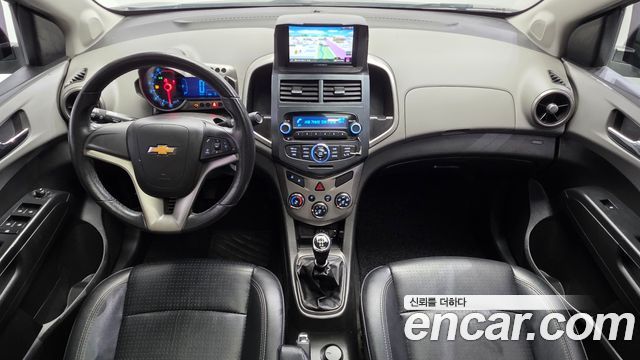 Chevrolet Aveo Sedan LT Luxury 2013 — фото 7