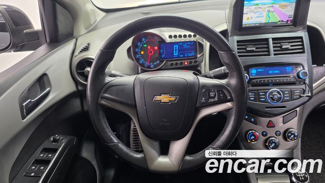 Chevrolet Aveo Sedan LT Luxury 2013 — фото 13