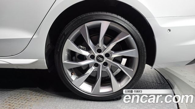 Audi A4 (B9) 45 TFSI Quattro Premium 2023 — фото 21