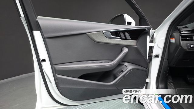 Audi A4 (B9) 45 TFSI Quattro Premium 2023 — фото 24