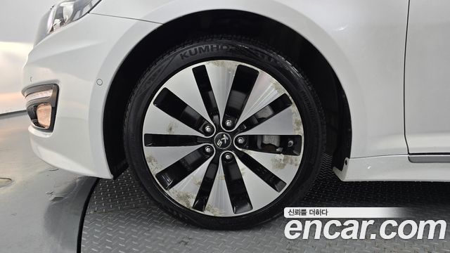 Kia K5 2.0 Prestige Standard 2013 — фото 5