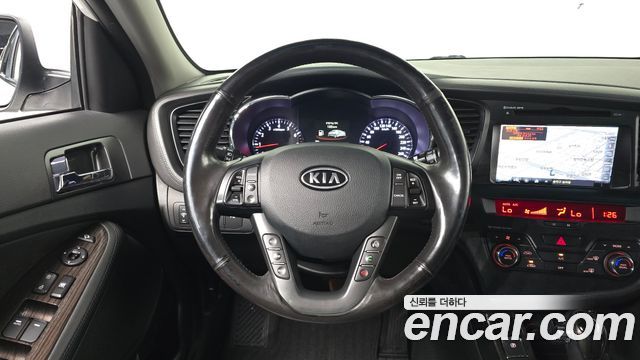 Kia K5 2.0 Prestige Standard 2013 — фото 13