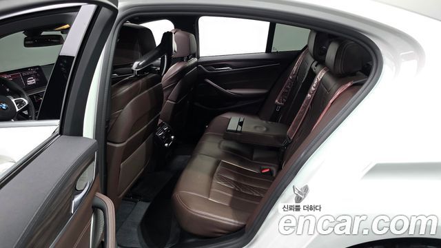 BMW 5 Series (G30) 530i M Sport Package 2021 — фото 12