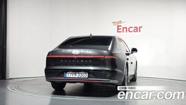 Hyundai Grandeur (GN7) 2,5 Gasoline 2WD Exclusive 2023 — фото 4