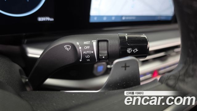Hyundai Grandeur (GN7) 2,5 Gasoline 2WD Exclusive 2023 — фото 18