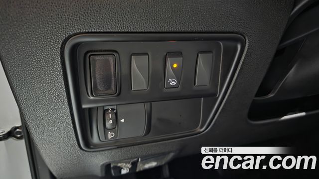 Renault Korea QM6 Gasoline 2WD LE 2018 — фото 28