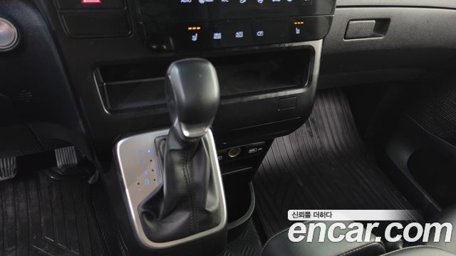 Hyundai Staria Cargo 3-Seater Modern 2022 — фото 9