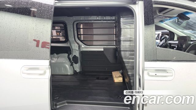 Hyundai Staria Cargo 3-Seater Modern 2022 — фото 12