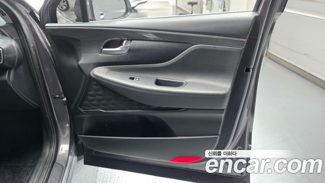 Hyundai Santa Fe Diesel 2.2 2WD Exclusive 2023 — фото 25