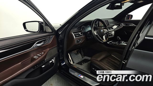 BMW 7 Series (G11) 740Li xDrive M Sport Package 2019 — фото 10