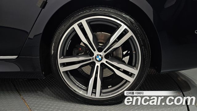 BMW 7 Series (G11) 740Li xDrive M Sport Package 2019 — фото 21