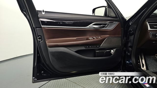BMW 7 Series (G11) 740Li xDrive M Sport Package 2019 — фото 24