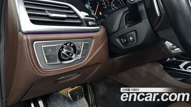 BMW 7 Series (G11) 740Li xDrive M Sport Package 2019 — фото 27