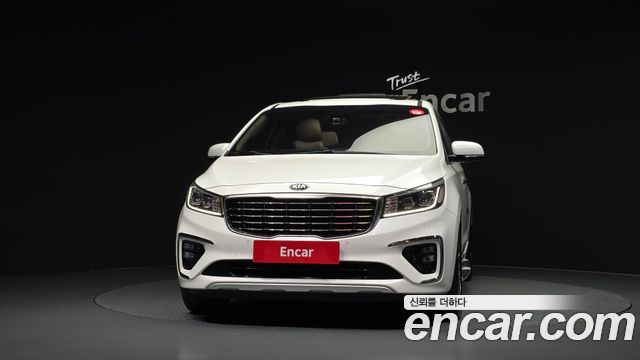 Kia Carnival 9-Seater Prstige 2020 — фото 3