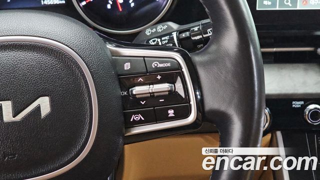 Kia Carnival (IV) Gasoline 9-Seater Prestige 2023 — фото 16