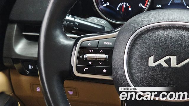 Kia Carnival (IV) Gasoline 9-Seater Prestige 2023 — фото 17