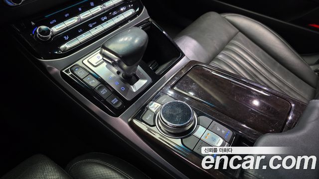 Genesis EQ900 3.8 GDI AWD Luxury 2016 — фото 9