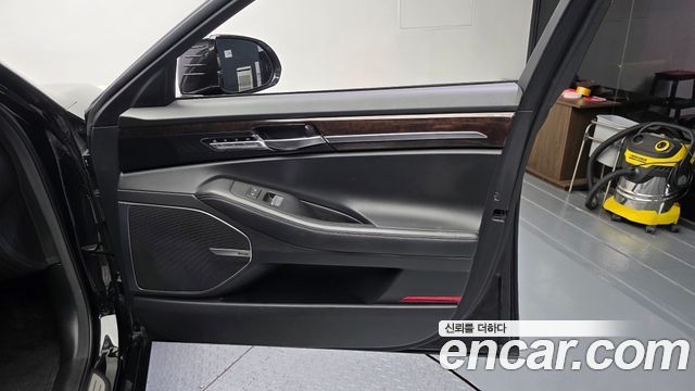 Genesis EQ900 3.8 GDI AWD Luxury 2016 — фото 24