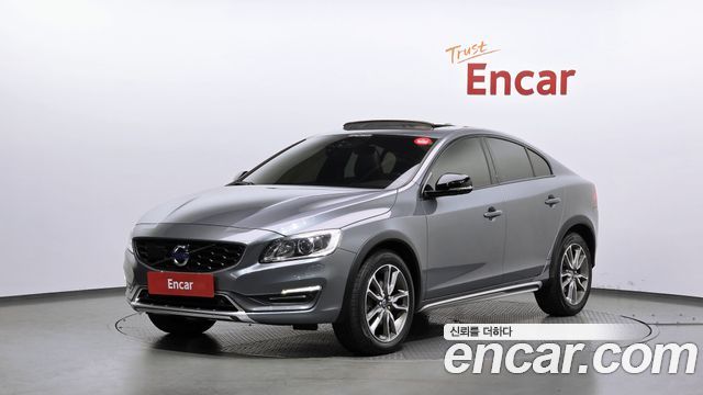 Volvo S60 Cross Country D4