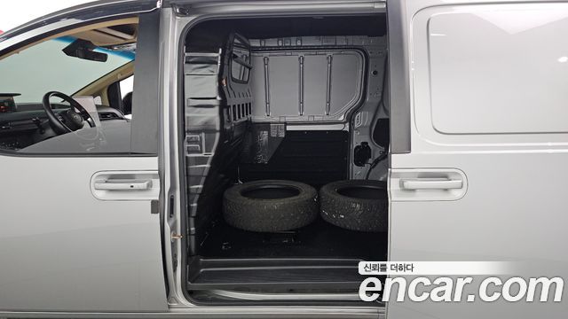 Hyundai Staria Cargo 3-Seater Modern 2025 — фото 12