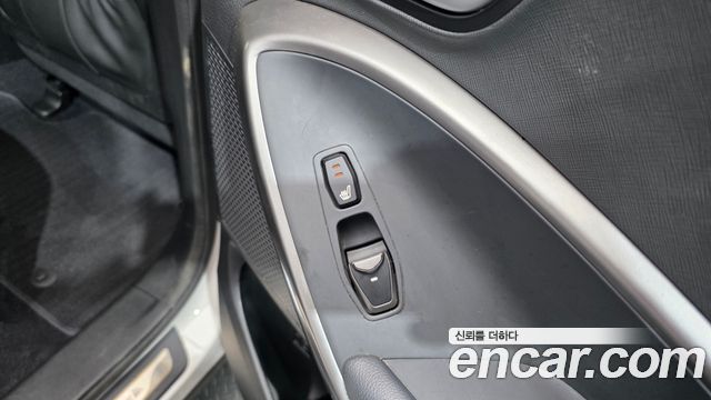 Hyundai Santa Fe The Prime Diesel 2.0 2WD Exclusive 2016 — фото 23