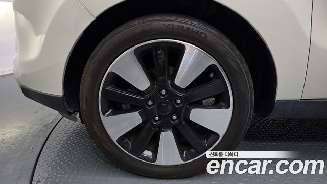Kia Soul 1.6 GDi Noblesse 2014 — фото 5