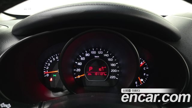 Kia Soul 1.6 GDi Noblesse 2014 — фото 8