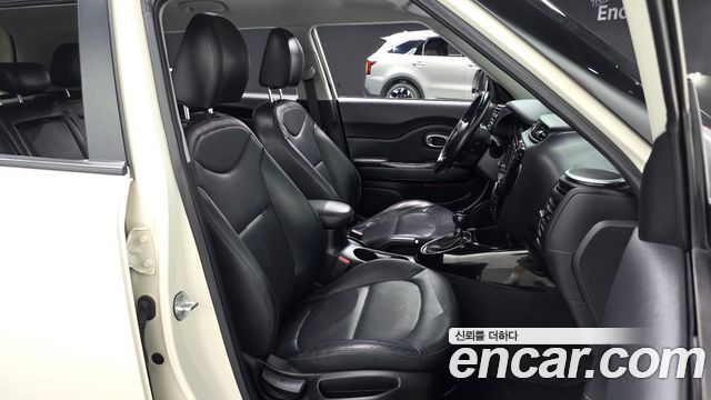 Kia Soul 1.6 GDi Noblesse 2014 — фото 11
