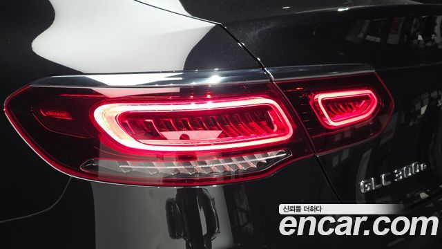 Mercedes-Benz GLC-Class (X253) GLC300e 4MATIC Coupe 2020 — фото 23