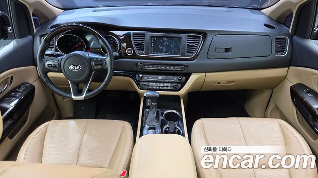 Kia Carnival 9-Seater Noblesse Special 2019 — фото 7