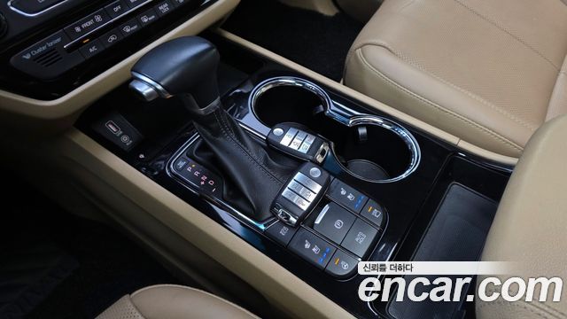 Kia Carnival 9-Seater Noblesse Special 2019 — фото 9