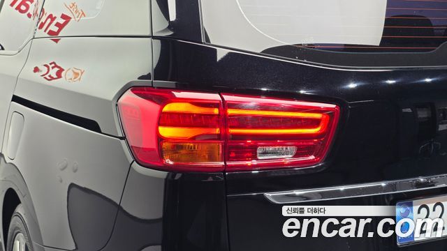 Kia Carnival 9-Seater Noblesse Special 2019 — фото 23