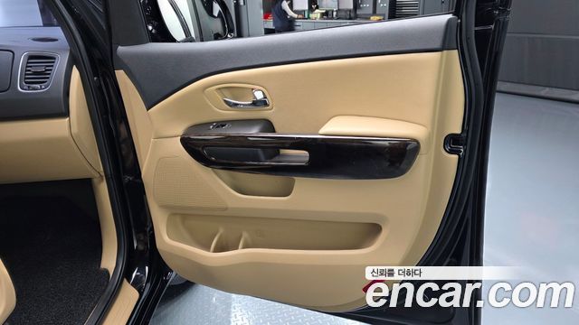 Kia Carnival 9-Seater Noblesse Special 2019 — фото 24
