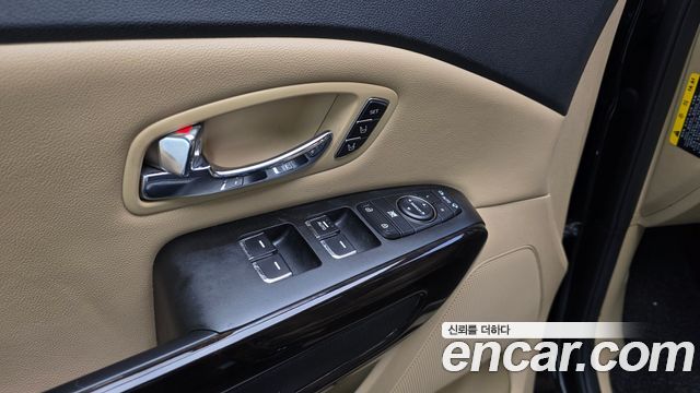 Kia Carnival 9-Seater Noblesse Special 2019 — фото 31