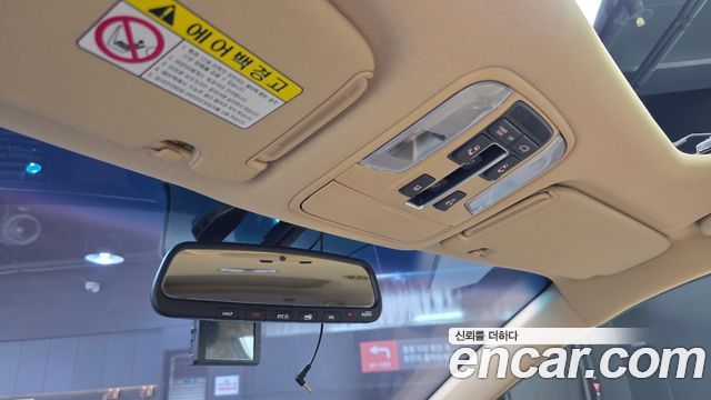 Kia Carnival 9-Seater Noblesse Special 2019 — фото 32