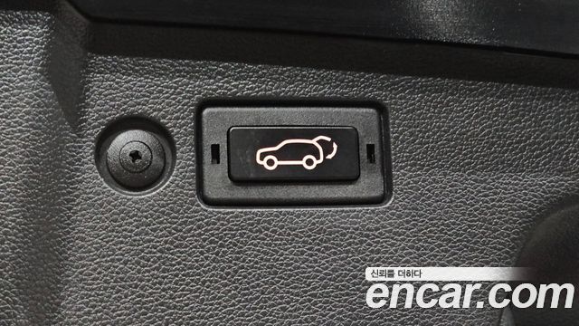KG Mobility (SsangYong) Torres Gasoline 1.5 2WD Black Edition 2025 — фото 33