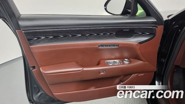 Genesis G90 (RS4) Gasoline 3.5 Turbo AWD 2022 — фото 24