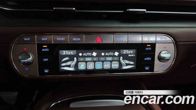 Genesis G90 (RS4) Gasoline 3.5 Turbo AWD 2022 — фото 32