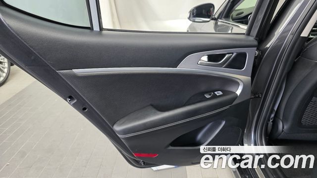 Genesis G70 2.0T AWD Elite 2019 — фото 25
